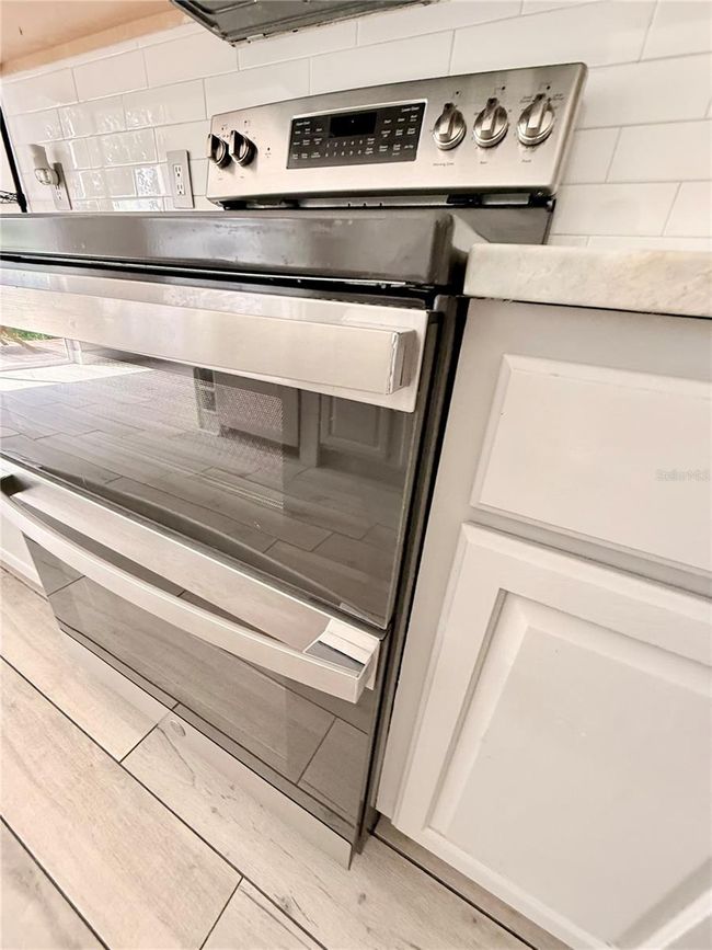 stove included | Image 7
