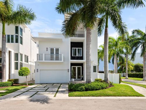 8405 Nw 34th Ter, Doral, FL, 33122-1179 | Card Image