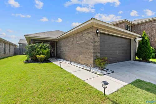 177 Winstead Cir, Owens Cross Roads, AL, 35763-7817 | Card Image
