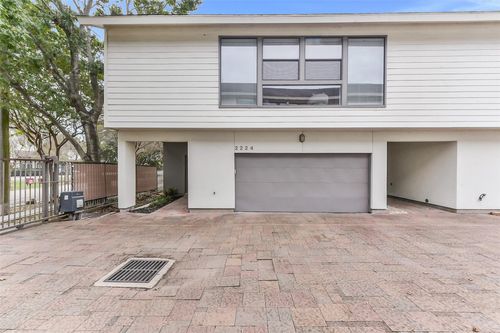 2224 Bastrop St, Houston, TX, 77003-5916 | Card Image