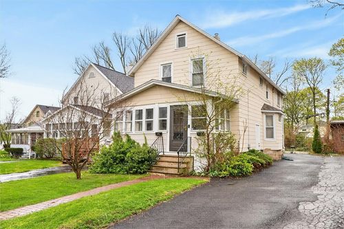 28 Croydon Rd, Rochester, NY, 14610-1432 | Card Image