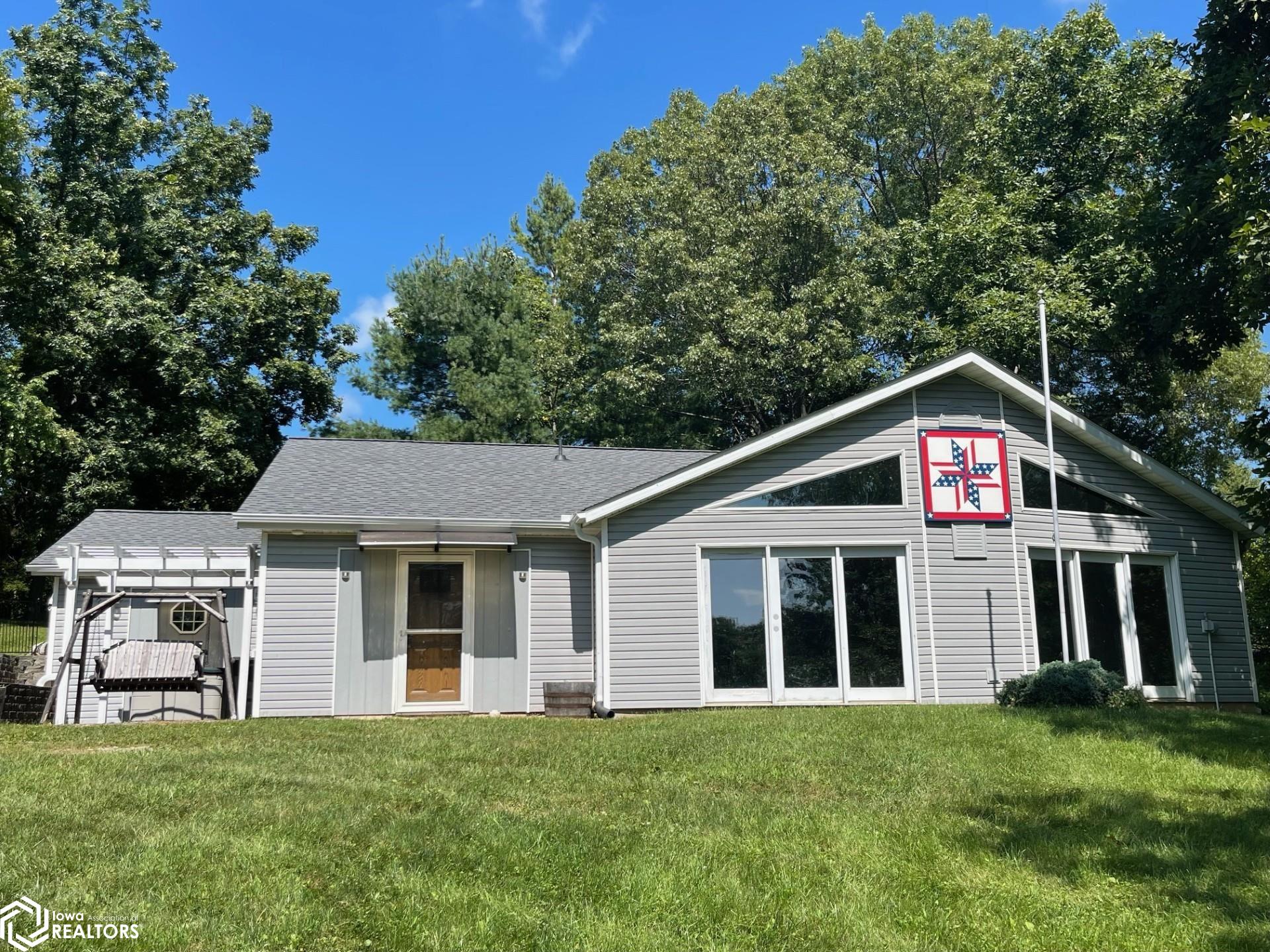 Western Dr, Brooklyn, IA 52211