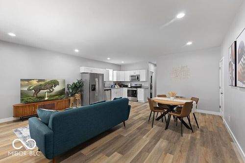 37 N Beville Ave, Indianapolis, IN, 46201-3165 | Card Image