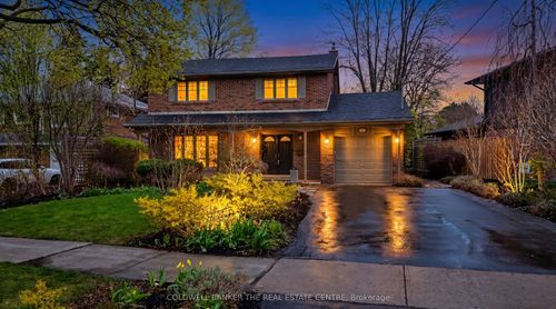 11 Dunlace Drive, North York, ON, M2L2R8 | Card Image