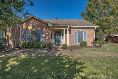 8578 Sawyer Brown Rd, Condo with 3 bedrooms, 2 bathrooms and 2 parking in Nashville TN | Image 1