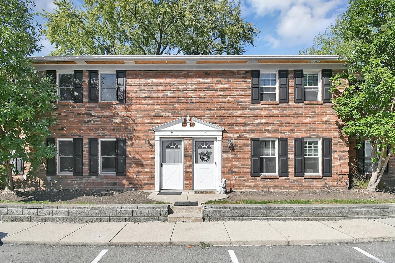 Queens Ct, West Chester, OH 45069
