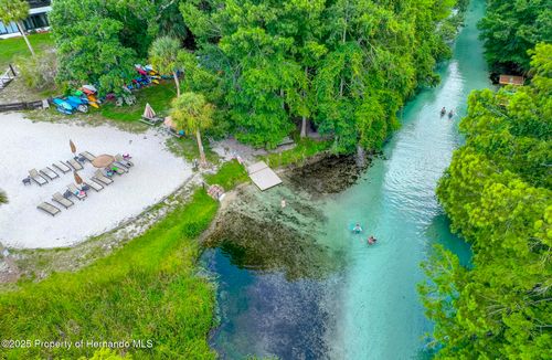 6462 River Run Blvd, Weeki Wachee, FL, 34607-4007 | Card Image