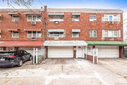 627 Commonwealth Ave, Bronx, NY, 10473-3503 | Card Image