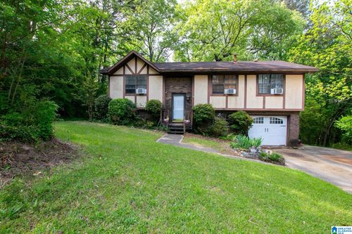 521 Foxfire Dr, Gardendale, AL, 35071-2011 | Card Image