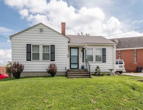 411 N 3rd St, Richmond, KY, 40475-1423 | Card Image