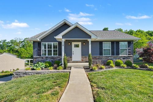 118 Ashley Dr, Dry Ridge, KY, 41035-7060 | Card Image