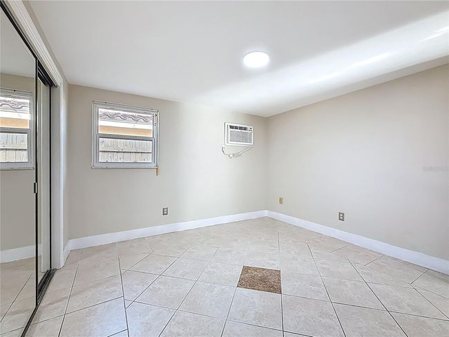 Primary Bedroom | Image 12