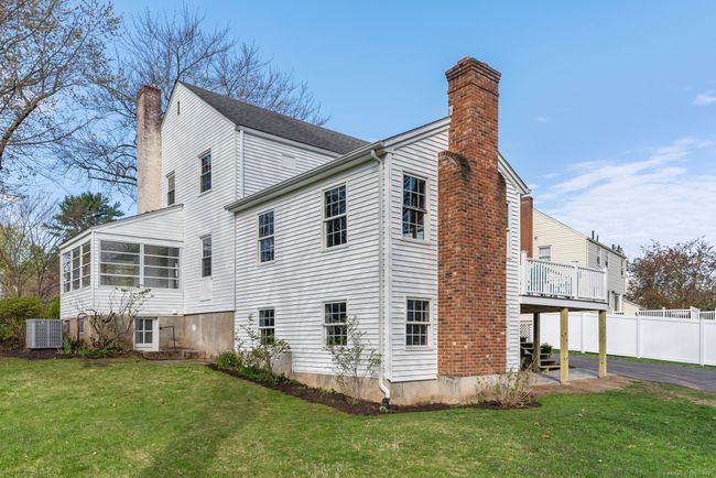 93 Valley View Dr, House other with 3 bedrooms, 2 bathrooms and null parking in Wethersfield CT | Image 7