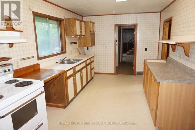 994328 Highway 11, House other with 4 bedrooms, 4 bathrooms and 6 parking in Cobalt ON | Image 9