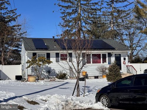 4 Rocky Brook Ct, Hightstown, NJ, 08520-4123 | Card Image