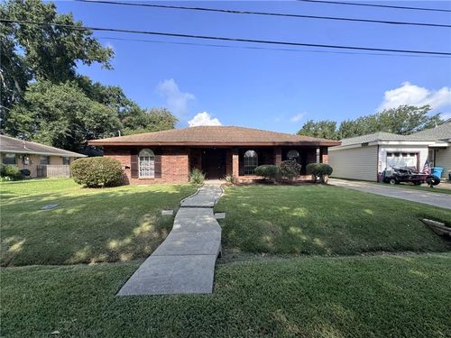 461 Clayton Dr, Norco, LA, 70079-2323 | Card Image