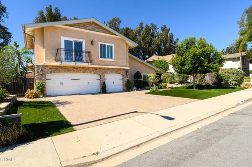 2111 Calaveras Dr, Camarillo, CA, 93010 | Card Image