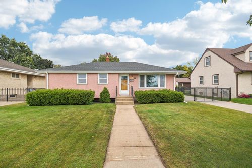 137 South St E, South Saint Paul, MN, 55075-3522 | Card Image