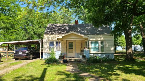 304 Minnesota St, Winfield, KS, 67156-2357 | Card Image