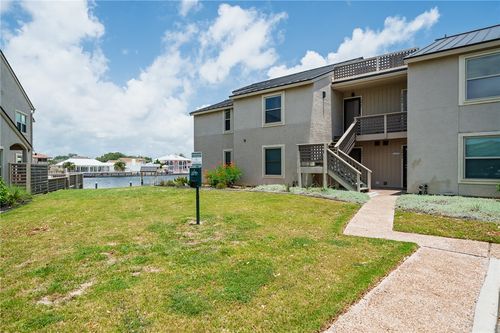 2407 Bayhouse Dr, Rockport, TX, 78382-3547 | Card Image