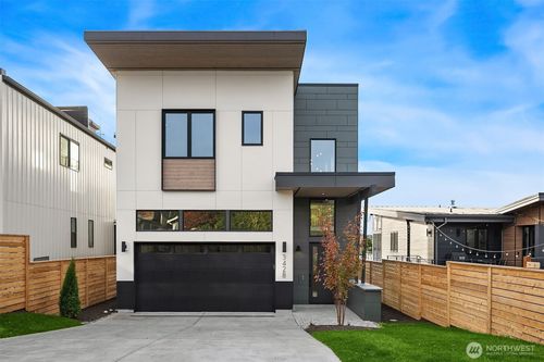 3428 13th Avenue W, Seattle, WA, 98119 | Card Image