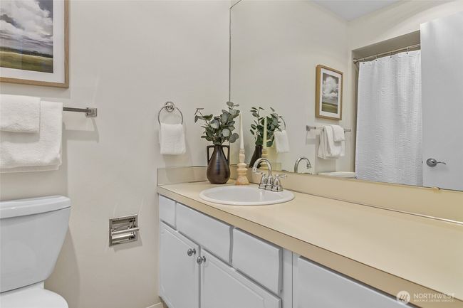 APT-302 - 2858 32 Nd Ave W, Condo with 2 bedrooms, 2 bathrooms and 1 parking in Seattle WA | Image 22