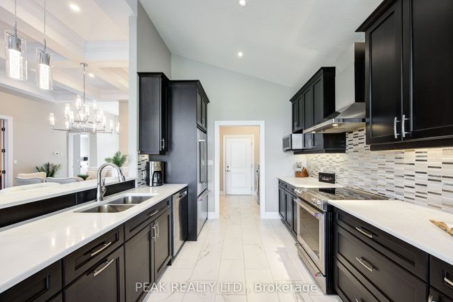 8 Loganville Lane, Condo with 3 bedrooms, 3 bathrooms and 2 parking in New Hamburg ON | Image 15
