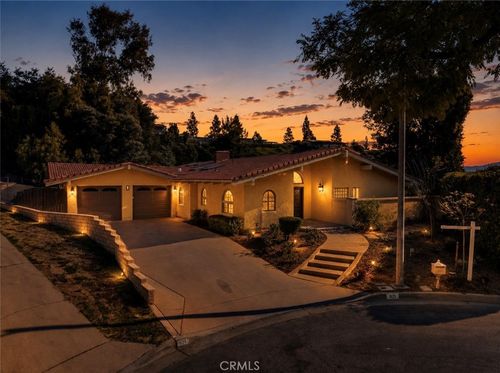821 Guanajuato Dr, Claremont, CA, 91711-1541 | Card Image