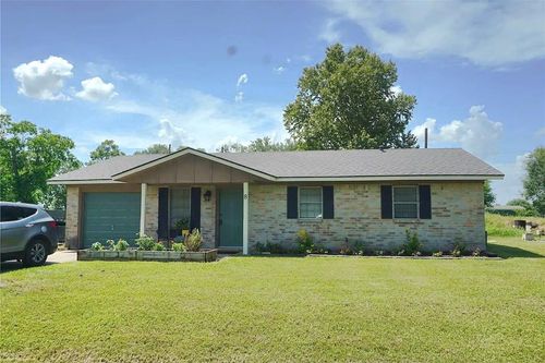 8 Albert Ave, Victoria, TX, 77905-5415 | Card Image