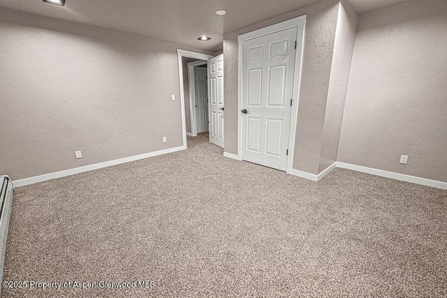 885 Stout St, House other with 5 bedrooms, 3 bathrooms and null parking in Craig CO | Image 17