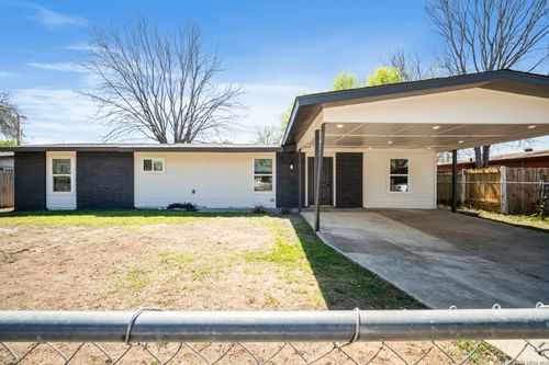 130 Kontiki Pl, San Antonio, TX, 78242-1031 | Card Image