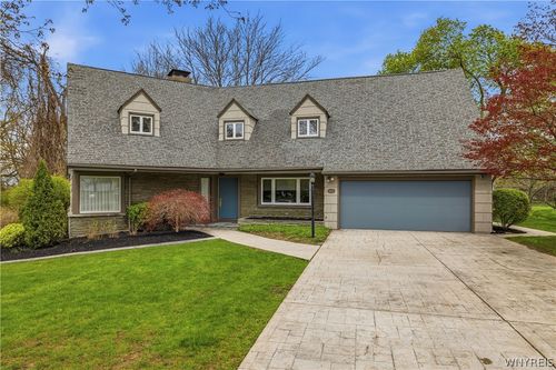 465 Fort Gray Dr, Lewiston, NY, 14092-1941 | Card Image