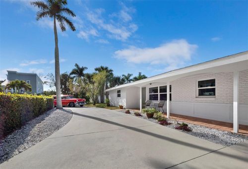 691 Tarawitt Dr, LONGBOAT KEY, FL, 34228-1819 | Card Image