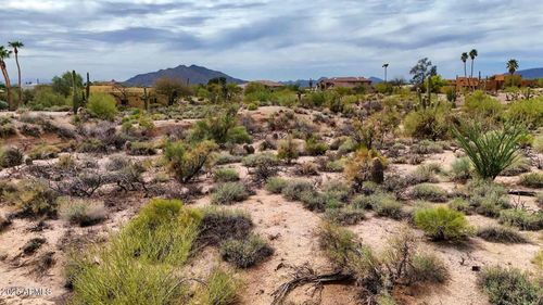 47-47 N Wildflower Rd, Carefree, AZ, 85377-9610 | Card Image