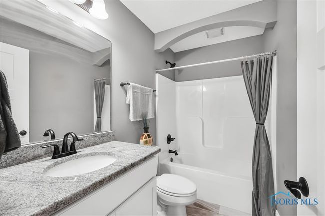 Guest Bathroom | Image 16