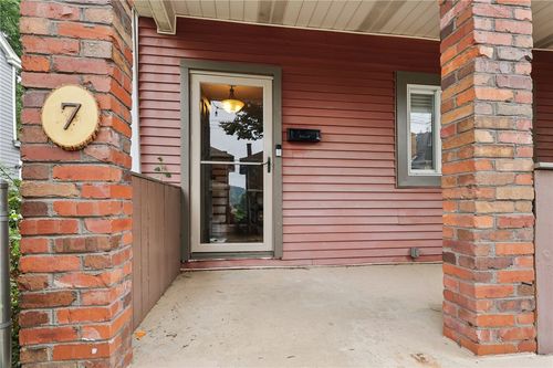 7 5th St, Aspinwall, PA, 15215-2917 | Card Image