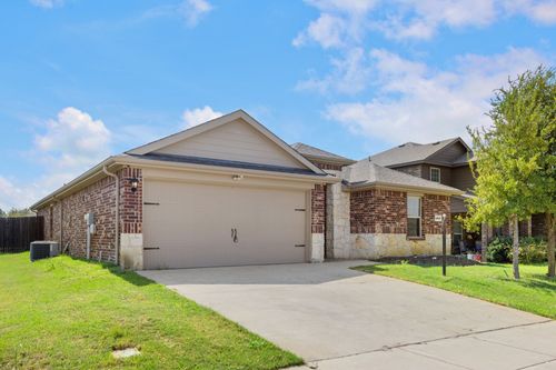 1003 Meadow Wood Ln, Princeton, TX, 75407-2389 | Card Image