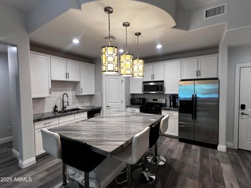 1018-945 E Playa Del Norte Dr, Tempe, AZ, 85288-2205 | Card Image