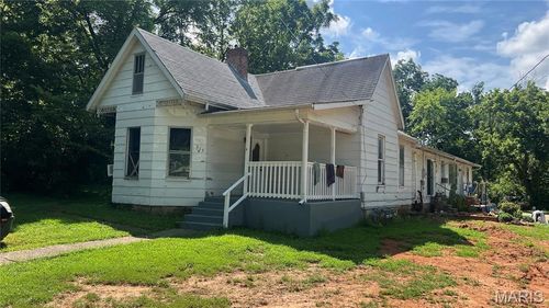 313 Franklin St, Fredericktown, MO, 63645-1572 | Card Image