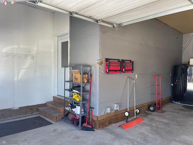 Attached garage | Image 56