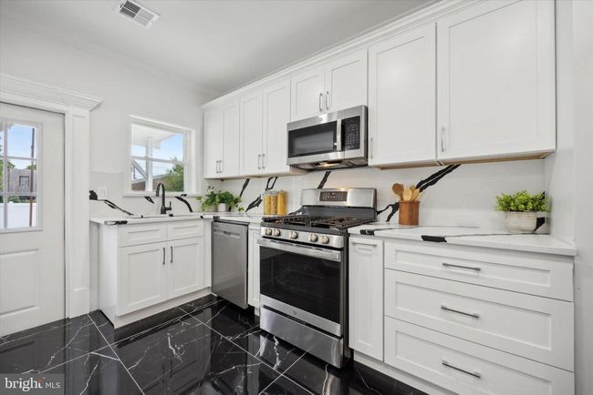 2811 C St, House other with 3 bedrooms, 3 bathrooms and null parking in PHILADELPHIA PA | Image 8
