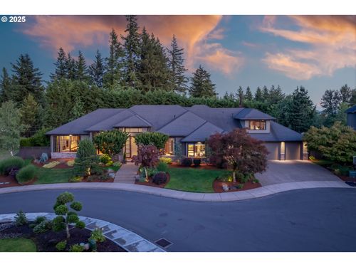 11148 Se Scotts Summit Ct, Happy Valley, OR, 97086-9105 | Card Image