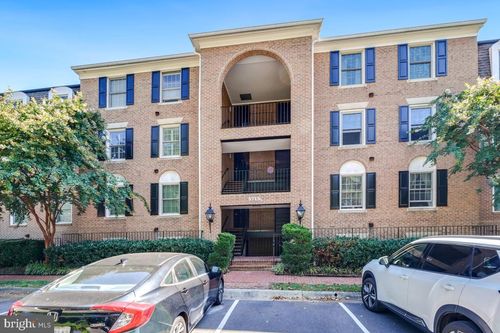 apt-t1-5715 Brewer House Cir, ROCKVILLE, MD, 20852-5432 | Card Image
