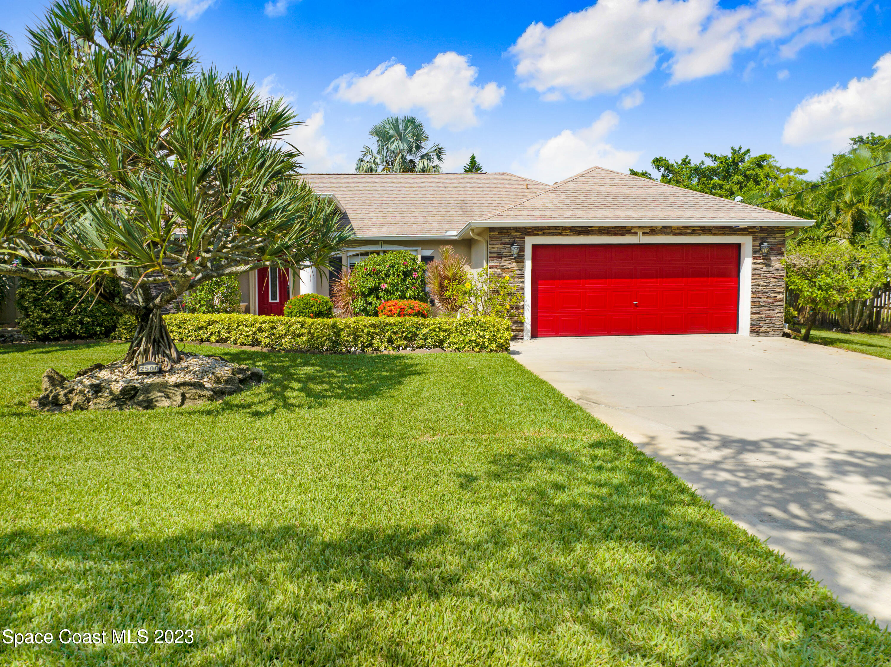 Shoff Ln, Melbourne, FL 32940
