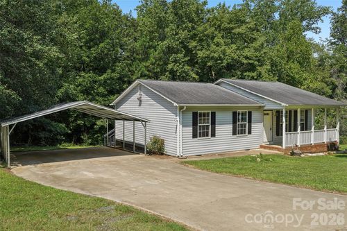 916 Long Branch Rd, Grover, NC, 28073-8757 | Card Image