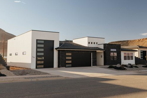 9-968 S Rattlesnake Ln, Washington, UT, 84780-3711 | Card Image