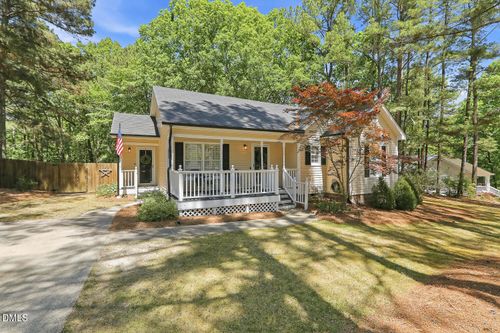 165 Hammerstone Dr, Fuquay Varina, NC, 27526-6436 | Card Image