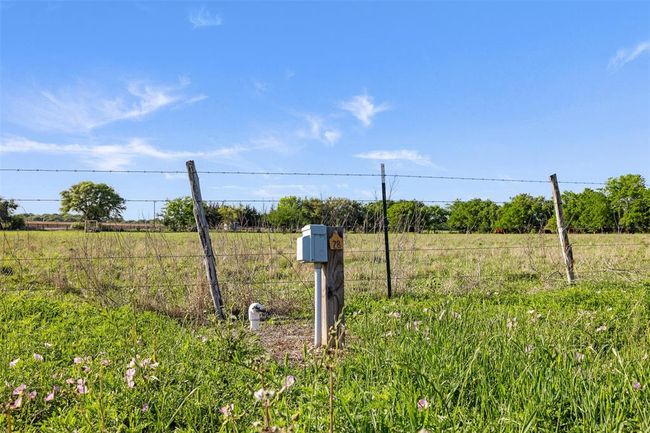 150 Huenefeld Ln, Home with 2 bedrooms, 3 bathrooms and 1 parking in Round Top TX | Image 41