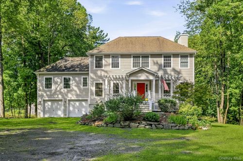 9 Short Rd, New Windsor, NY, 12553-5903 | Card Image