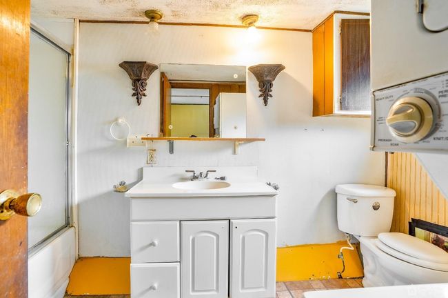 6 Mary Way, House other with 2 bedrooms, 1 bathrooms and null parking in Avenel NJ | Image 14